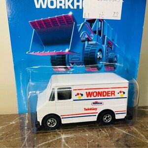 1989 Hot Wheels Workhorses Wonder Delivery Truck #52 NOC